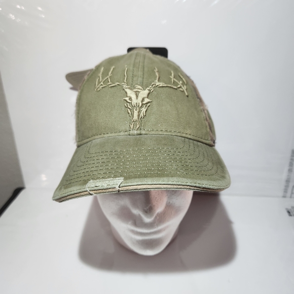 Vintage Buck Wear Strap Back Hat Cap 3D Skull Distressed Camo Hunting Men's - Picture 1 of 5